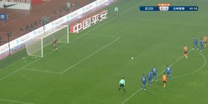 【中超】蒿俊闵两助攻洛佩斯双响 武汉4比2沧州