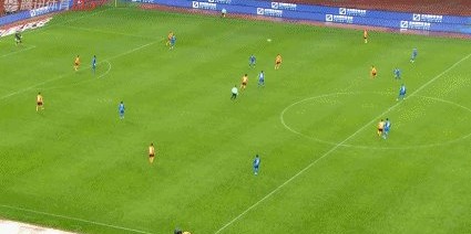 【中超】蒿俊闵两助攻洛佩斯双响 武汉4比2沧州