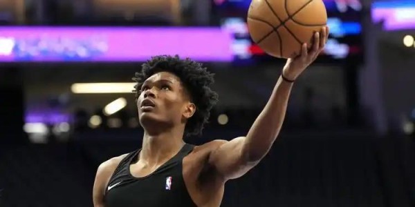 云开体育网站-首个3-0诞生！湖人拒绝15分逆转詹姆斯3分绝平！詹姆斯父子创纪录