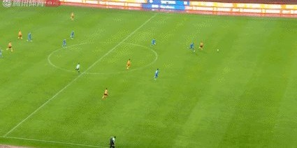 【中超】蒿俊闵两助攻洛佩斯双响 武汉4比2沧州