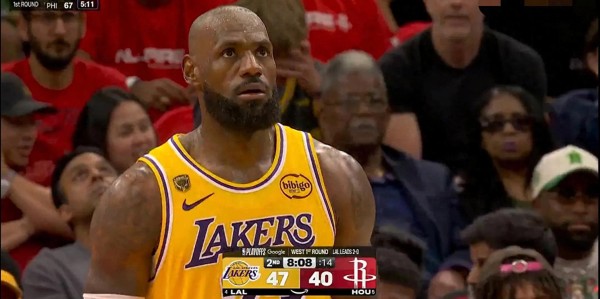 云开体育网站-首个3-0诞生！湖人拒绝15分逆转詹姆斯3分绝平！詹姆斯父子创纪录